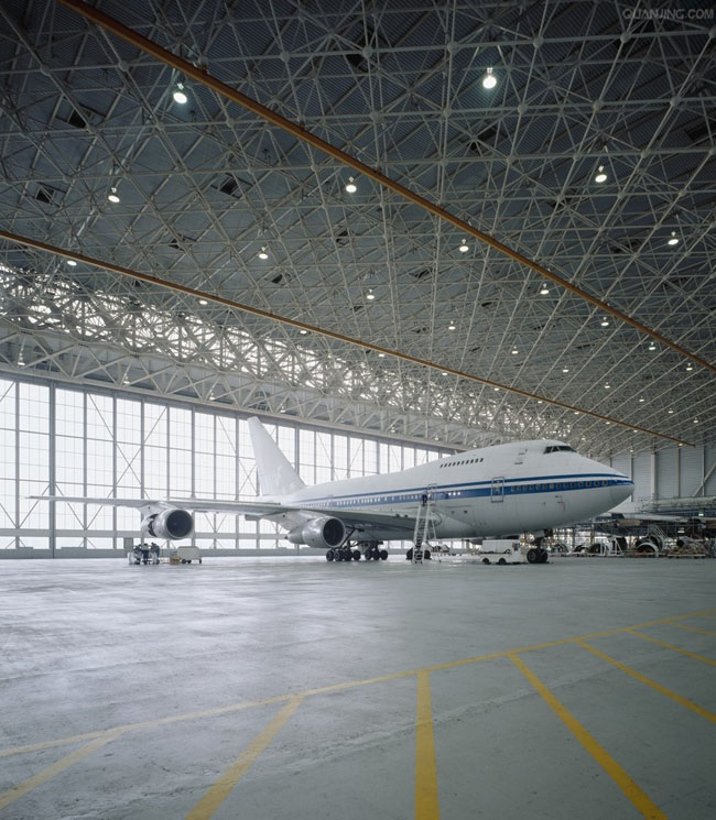 果洛航空工业螺栓球网架工程