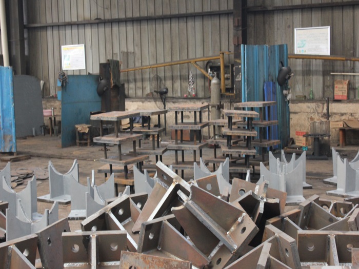 果洛螺栓球支座